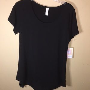 Black LuLaRoe Classic tee NWT